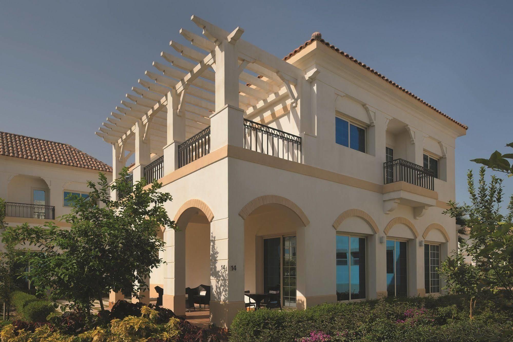 Moevenpick Resort